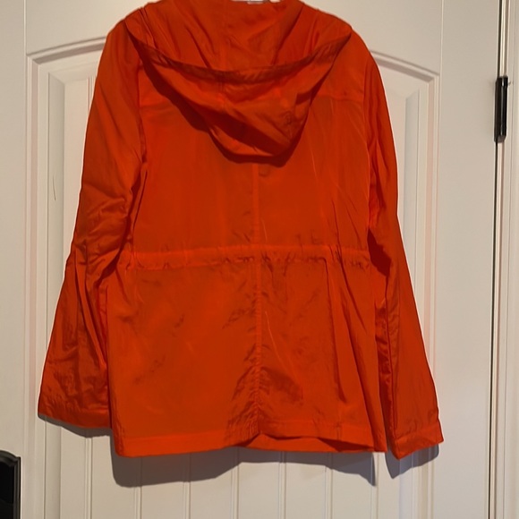 Spring wind breaker - Picture 3 of 3